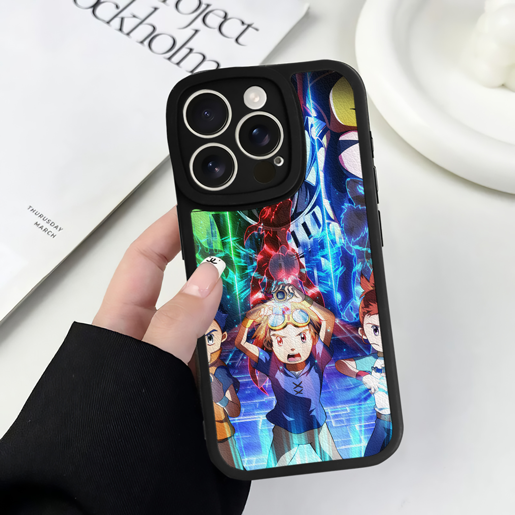 （画像用） Digimon デジタルモンスター/デジモン 【iPhone 16シリーズ対応】シリコンスマホケース（レザー調） 材質：シリコン